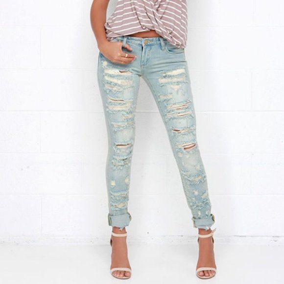 BLANK NYC Wripped Light Wash Jeans - Picture 1 of 1